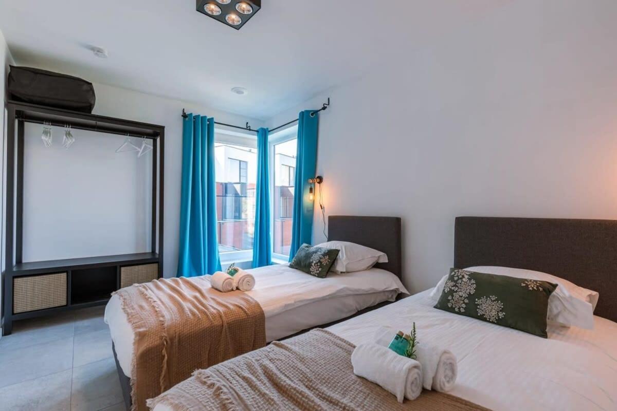 Huswell - Family-friendly House With Sunny Terrace And Garden Vakantiehuis