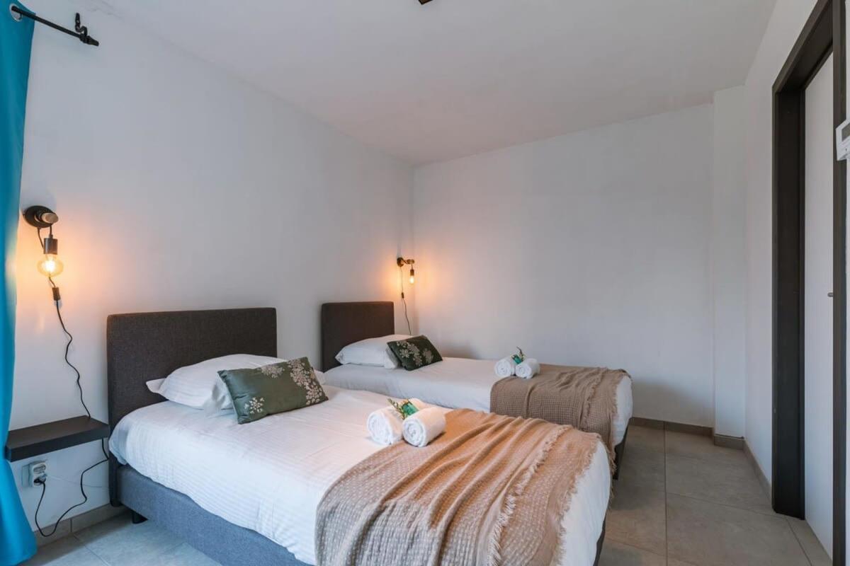 Vakantiehuis Huswell - Family-friendly House With Sunny Terrace And Garden *