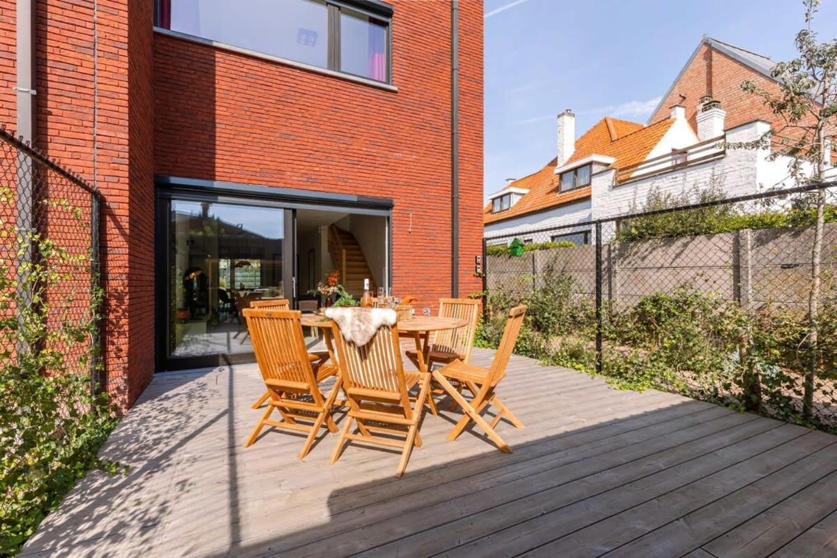 Huswell - Family-friendly House With Sunny Terrace And Garden
