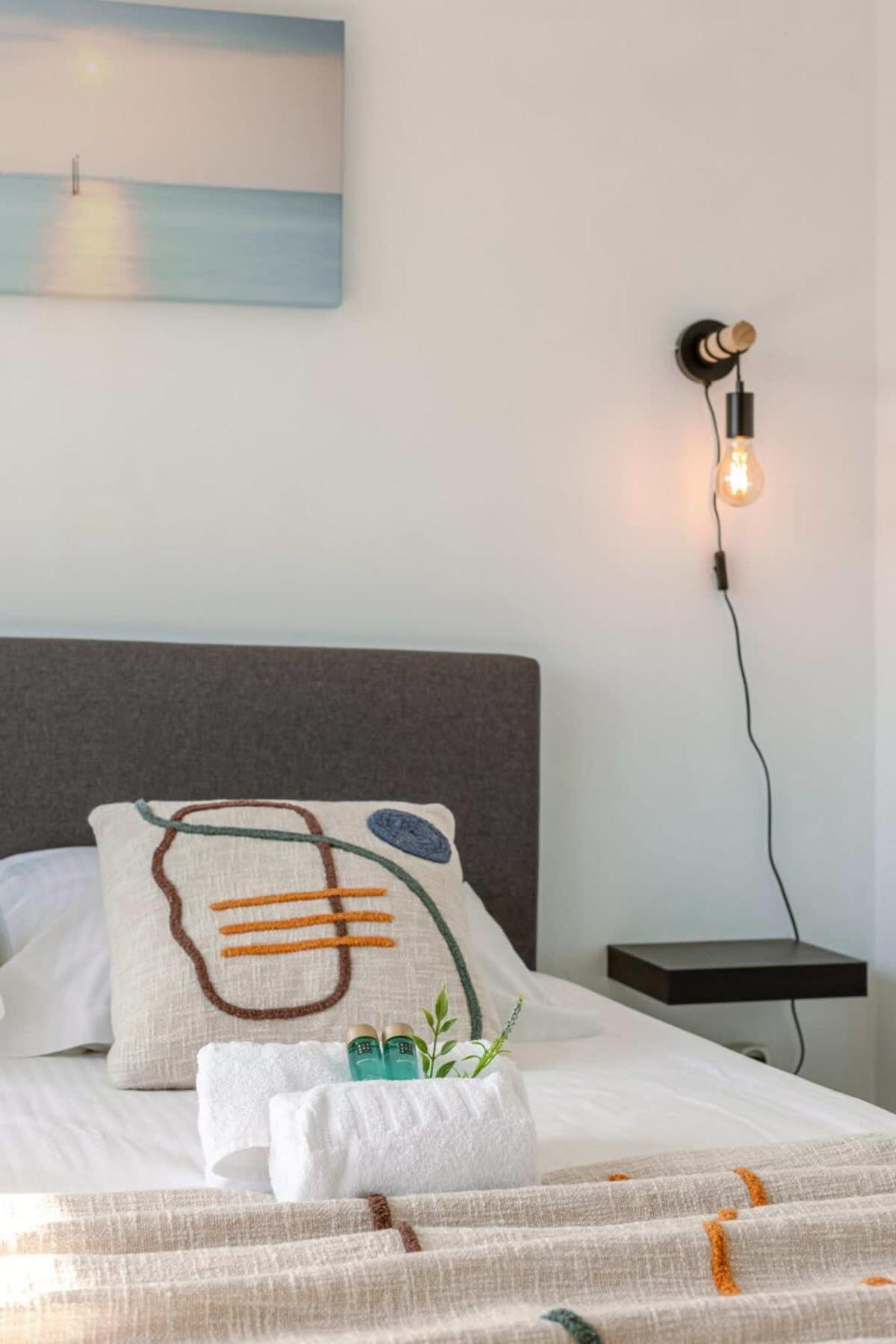 Vakantiehuis Huswell - Family-friendly House With Sunny Terrace And Garden *